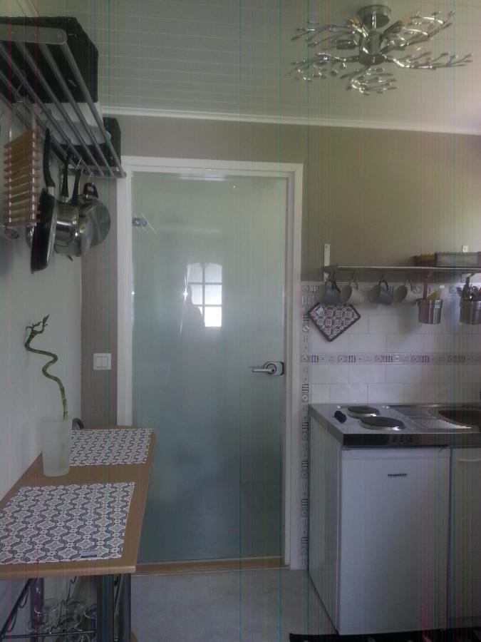 Poppelstrand Nuuksio, Pet Friendly Guest Apartment Esterno foto