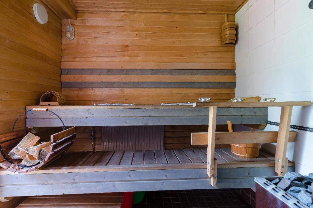 Poppelstrand Nuuksio, Pet Friendly Guest Apartment Esterno foto