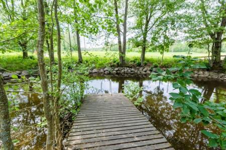 Poppelstrand Nuuksio, Pet Friendly Guest Apartment Esterno foto